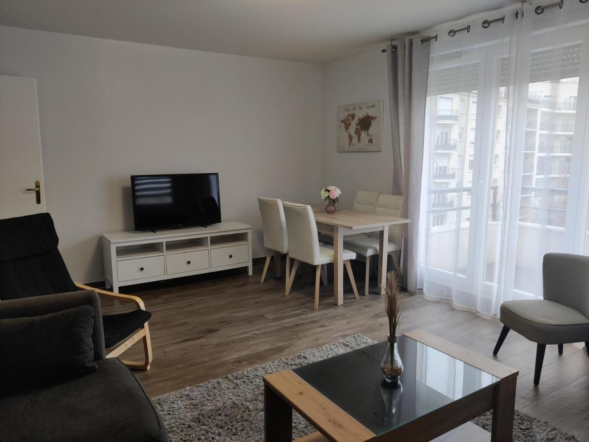 App 5 Pers, Parking, 3Mn Rer A, 40 Mn Du Centre De Paris, Cergy Le Haut公寓 外观 照片